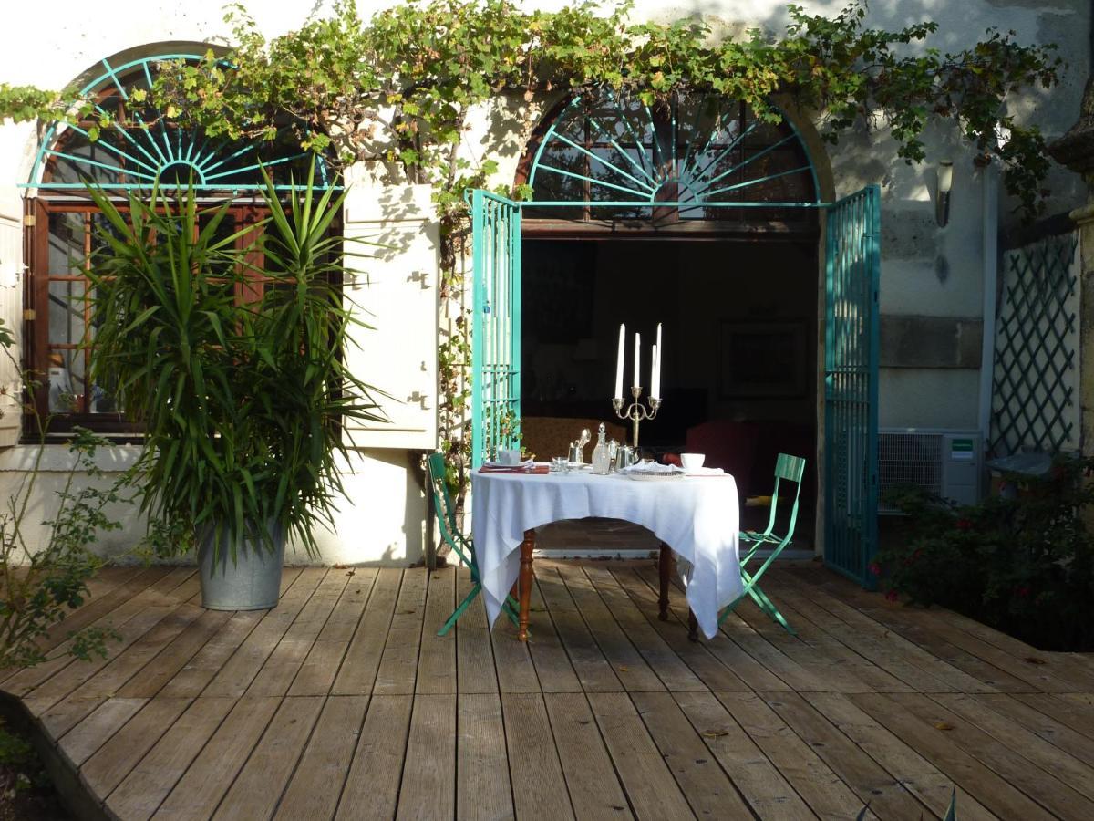 Bed and Breakfast Beaux Chenes Нерак Экстерьер фото